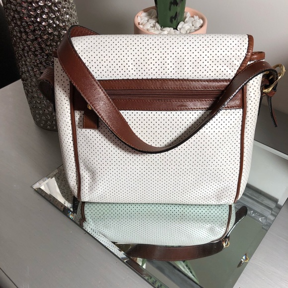 Gianni Bini Cross Body Bag - Picture 3 of 8